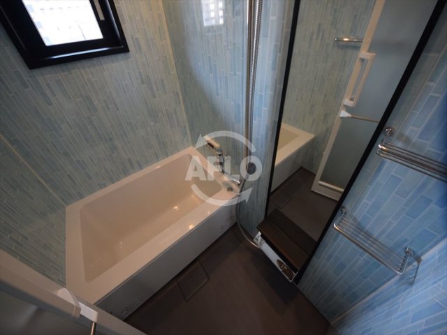 バス・シャワールーム　ファーストフィオーレ阿波座アクア　浴室換気乾燥暖房機付バスル