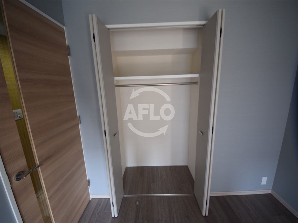 収納　ファーストフィオーレ阿波座アクア　クローゼット