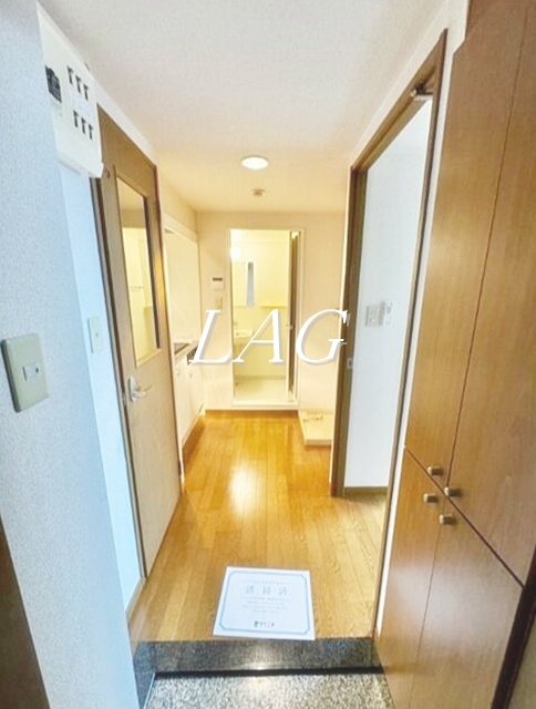 玄関　玄関です。