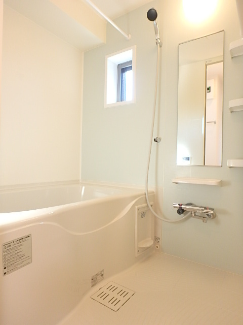 バス・シャワールーム　図面と現状に相違がある場合には現状を優先．．．