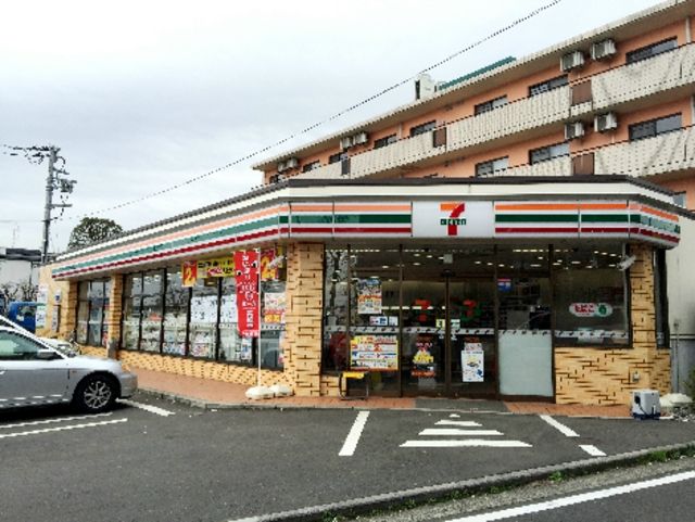 コンビニ　セブンイレブン横浜十日市場東店（コンビニ）まで419m