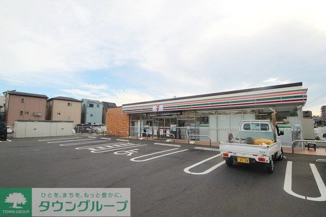 コンビニ　セブンイレブン（コンビニ）まで504m