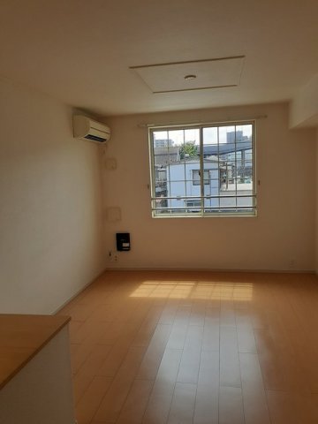 居室・リビング　ゆったりとした居間です