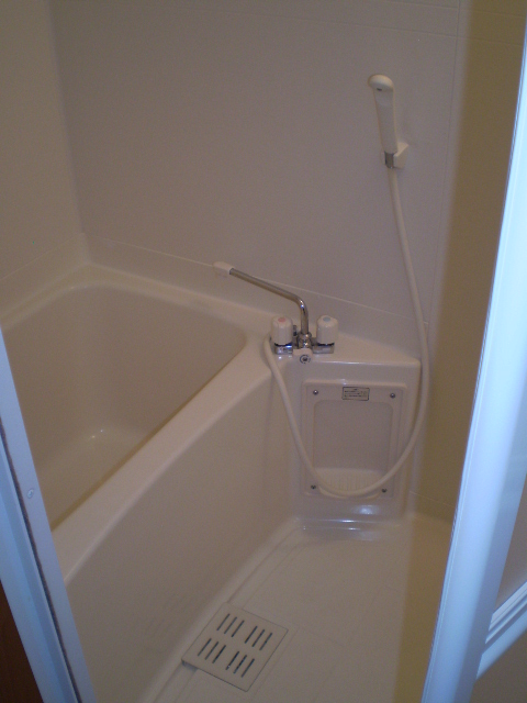 バス・シャワールーム　浴室乾燥機完備