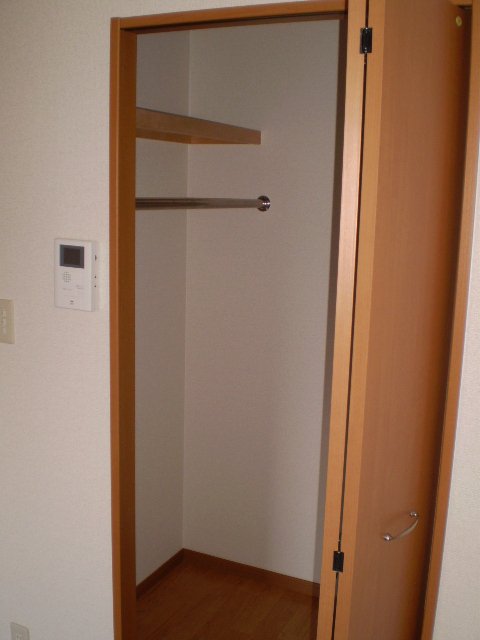 収納　居室内収納（ウォークインクローゼット）完備