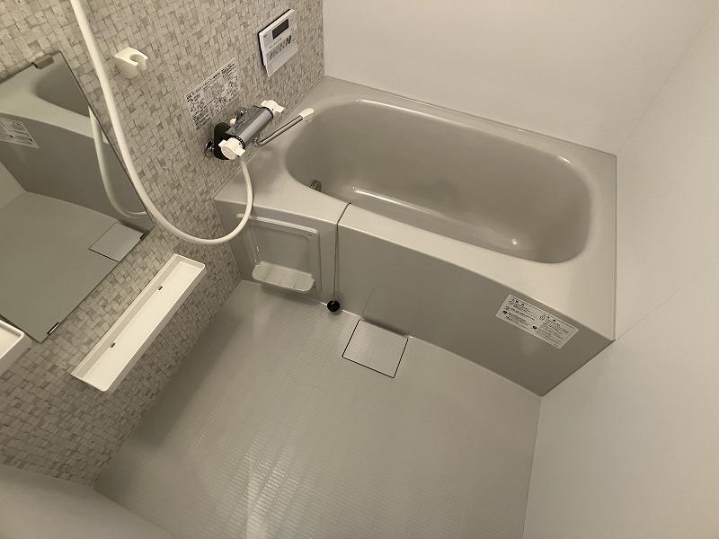 バス・シャワールーム　浴室