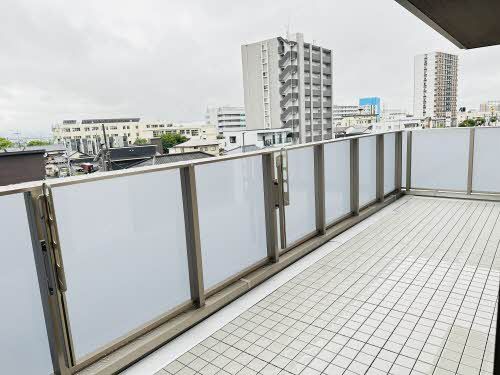 バルコニー　バルコニー