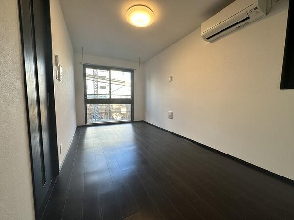 居室・リビング　?