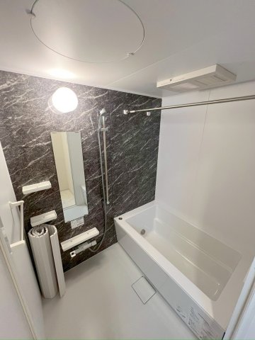 バス・シャワールーム　お風呂で日々の疲れを落としましょう