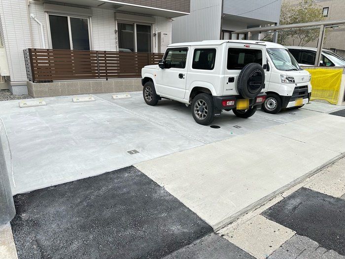 駐車場　外観