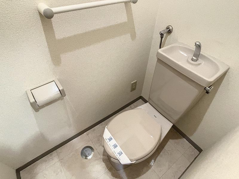 トイレ　トイレ