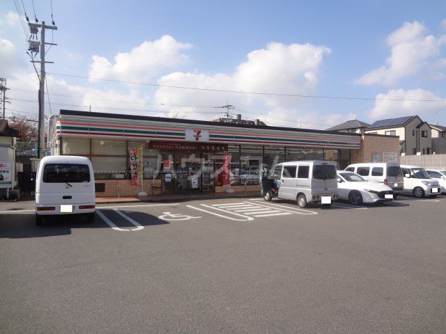 コンビニ　セブンイレブン春日一の谷店（コンビニ）まで900m