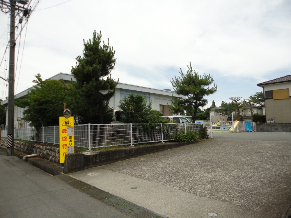 幼稚園・保育園　塩浜幼稚園（幼稚園・保育園）まで1214m