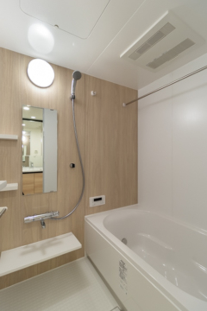 バス・シャワールーム　※写真は同タイプ住戸です。