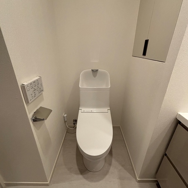 トイレ　※写真は同タイプ住戸です。