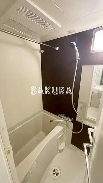 バス・シャワールーム　嬉しい浴室乾燥機付き♪