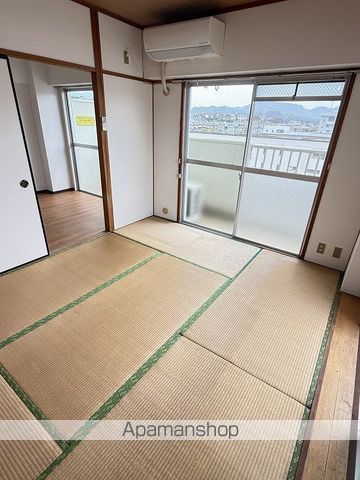 冨田ビルの居間写真