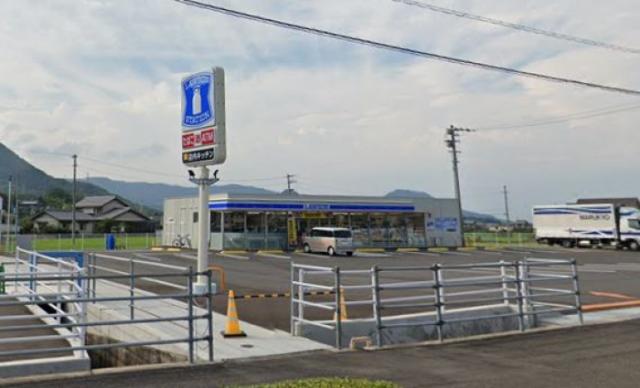 コンビニ　ローソン高松西山崎町店（コンビニ）まで522m