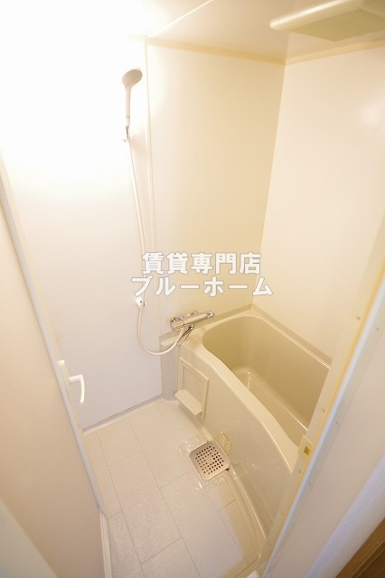 バス・シャワールーム　広々お風呂！