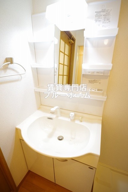 洗面設備　独立洗面台あります！