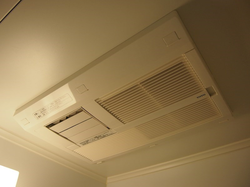 バス・シャワールーム　浴室乾燥機