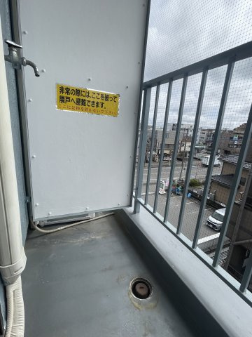 バルコニー　※別号室写真