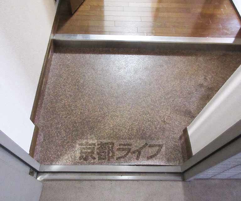 玄関　スペースのある玄関です・