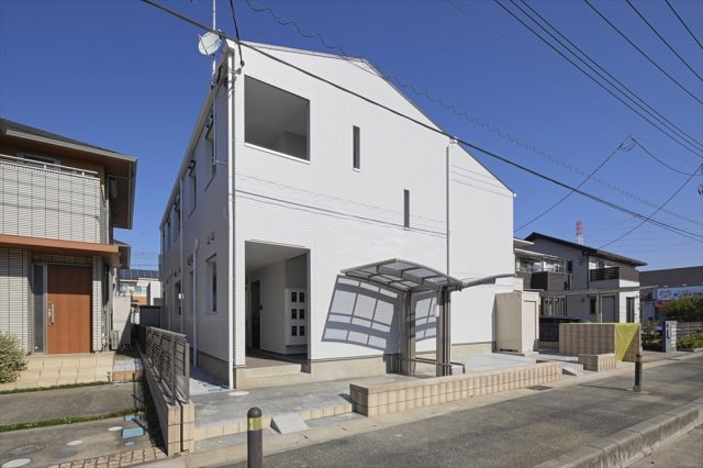 建物外観　落ち着いた雰囲気の外観です
