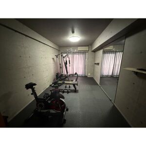 その他設備　入居者専用ジム♪