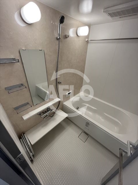 バス・シャワールーム　ベルンガーデン上本町　浴室