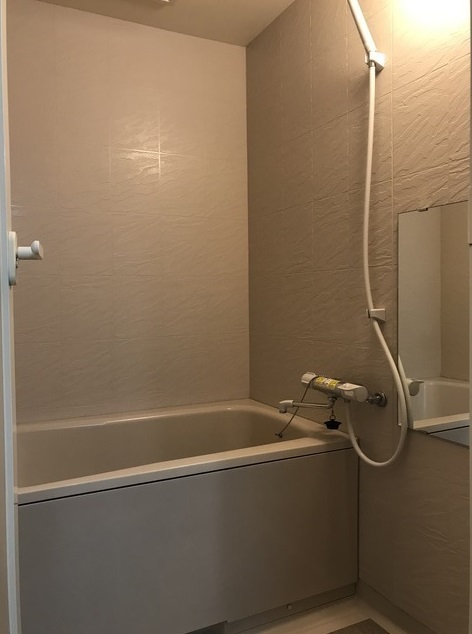 バス・シャワールーム　バス・トイレ別です