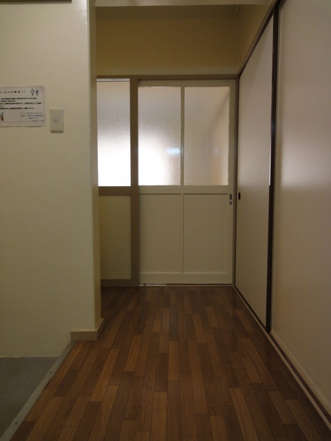 玄関　★玄関ホール★同タイプ別部屋の写真となります。