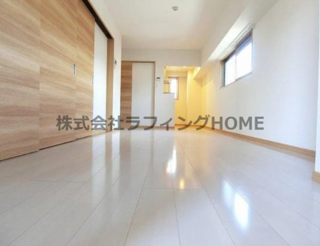 居室・リビング　別部屋参考写真です。（同タイプ）