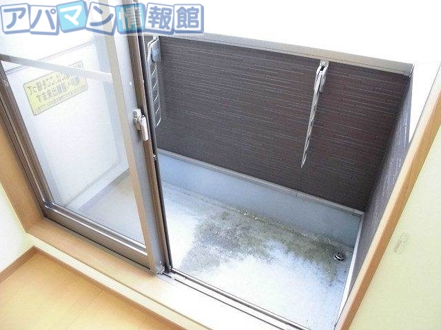 バルコニー　※別号室のお写真になります