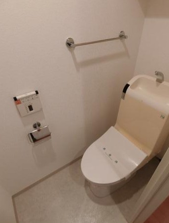 トイレ　※こちらの写真は他部屋参考写真です