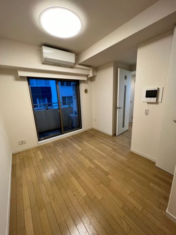 居室・リビング　個人の部屋や寝室として使える洋室です