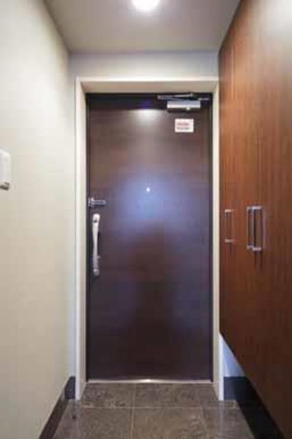 玄関　※写真は同タイプ住戸です。