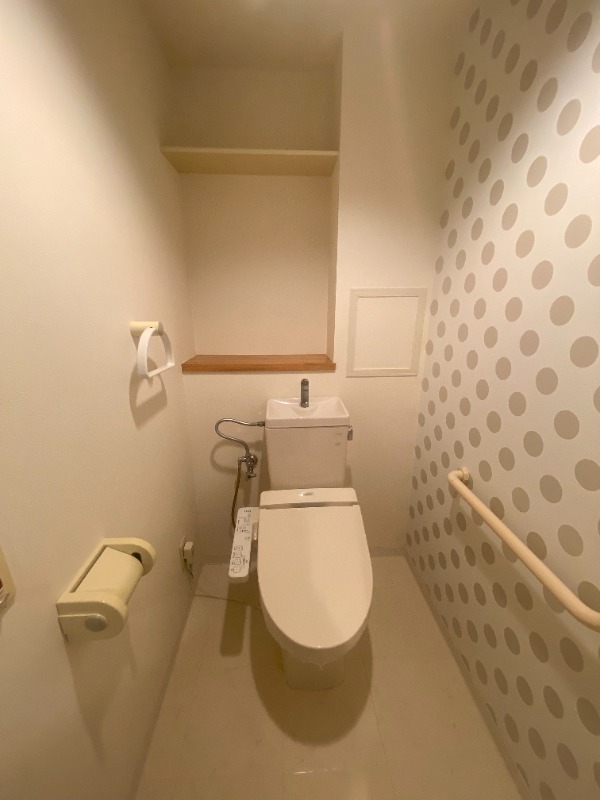トイレ　※写真は別部屋です