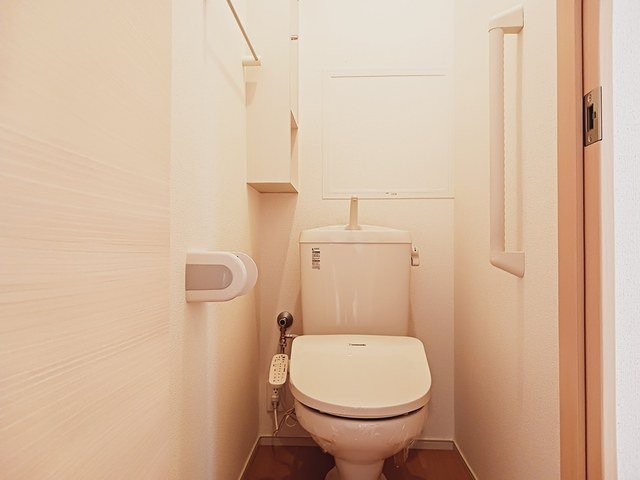 トイレ　清潔感のあるトイレです