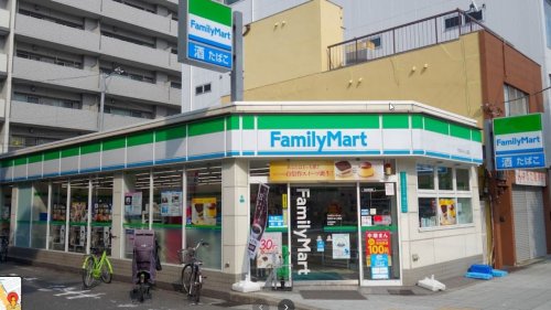 コンビニ　ファミリーマート 市岡みなと通店（コンビニ）まで166m