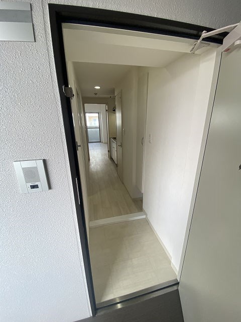 玄関　明るい玄関です