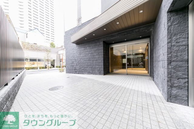 ミリアレジデンス新宿御苑の外観写真