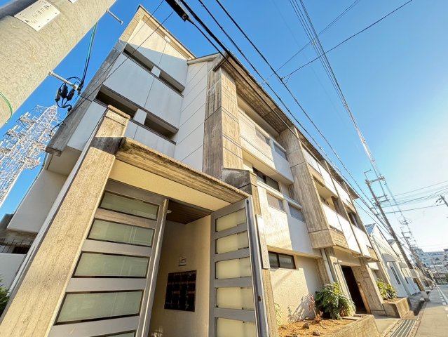 建物外観　詳細は、RISUMO江坂本店までお問合せください♪