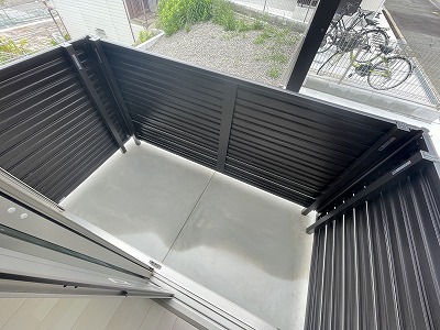 バルコニー　外からの目が気にならないバルコニーで洗濯物が干せます