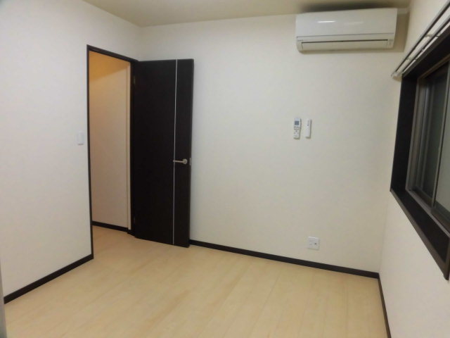 居室・リビング　7.3帖のお部屋です。