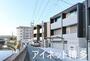 建物外観　川沿いに建つオシャレな外観です