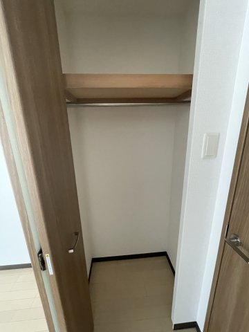 収納　イメージとして同建物他部屋を表示しています