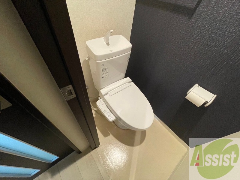 トイレ　こちらはトイレです。清潔感があり、安心して使用できます。