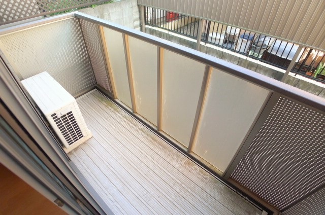 バルコニー　同タイプのお部屋の写真です。実際とは異なります。