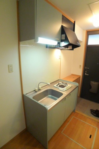 キッチン　同タイプのお部屋の写真です。実際とは異なります。